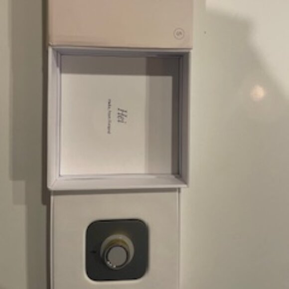 Oura Ring 4 Model - Size 5 Gold - Picture 3 of 7